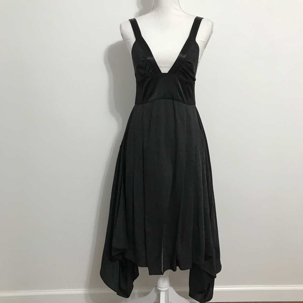 Boss Hugo Boss Dark Gray & Black V-Neck Handkerchief-Hem Dress
